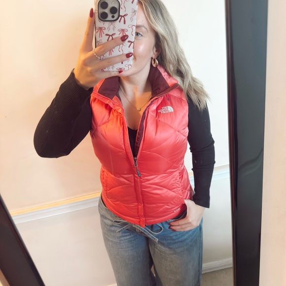 Women's 550 North Face Puffer Vest - Picture 1 of 6